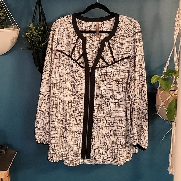 Pennington zip up blouse - Picture 1 of 5
